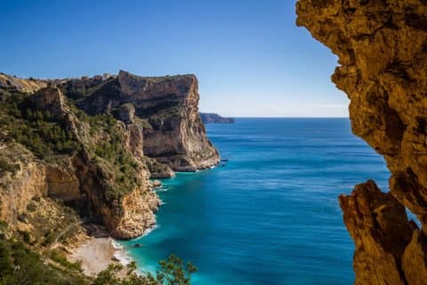 Cala del Moraig Hiking and Beach Trip from Benidorm