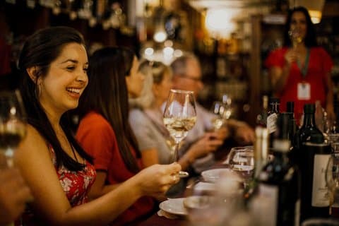 Excursão noturna de Madrid San Sebastian e País Basco