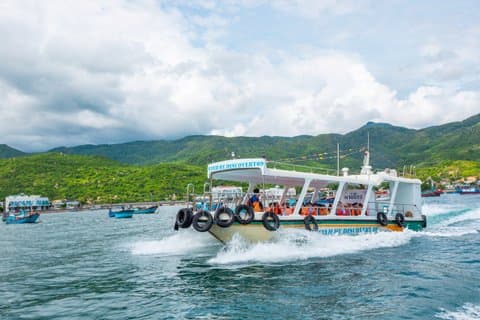 Schnorcheltour Vinh Hy Bay Versteckter Wasserfall ab Mui Ne