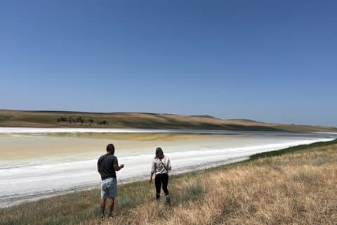 Rainbow Mountains & David Gareja Tour : Georgia’s Semi-Desert