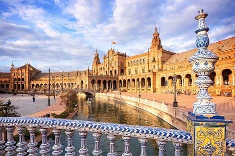 Best Cruise-Friendly Tour from Cadiz to Seville with Free Time