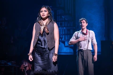 Oplev Hadestown med en to-retters pre-theatre middag