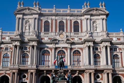 Rundtur till Museo del Risorgimento + Caffè storico