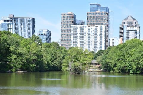 Excursion en vélo électrique dans les espaces verts et parcs d'Atlanta