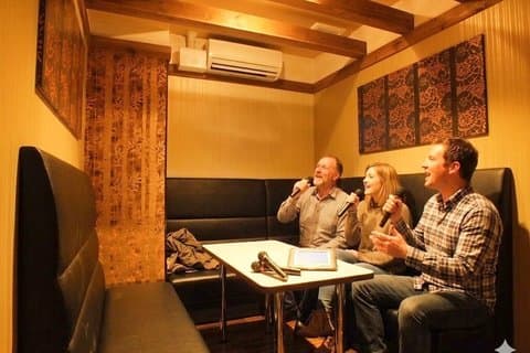 Sapporo Karaoke kultur tur med engelsk guide