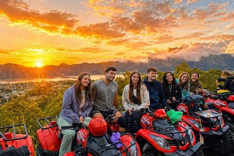 Tour dell'alba e dello stand up paddle board del Monte Batur