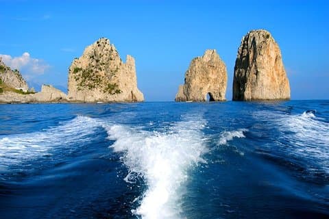 Excursion d'une journée en bateau privé d'Amalfi à Capri