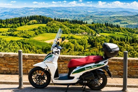 Tuscany Vespa Tour with Lunch & 2 Wine Tastings in Chianti