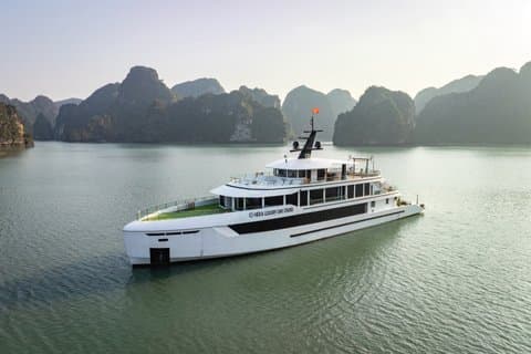 HERA DAY CRUISE Day Tour in Halong & Lan Ha Bay From The Harbor