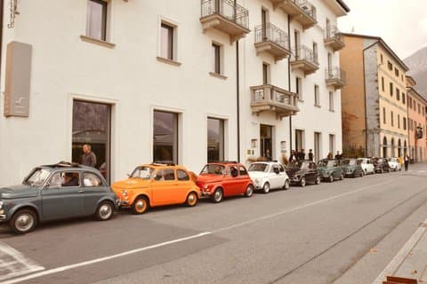 Hyrupplevelse i klassisk Fiat 500 på Comosjön, 2 timmar