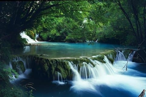 Visite privée des cascades de Krka au départ de Split avec bateau et baignade