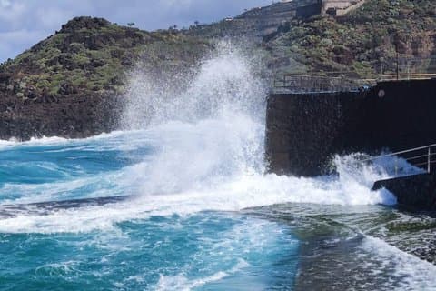Tenerife Selvagem: Piscinas Naturais e Falésias