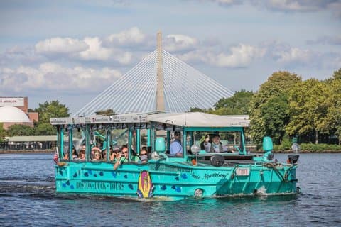 Boston Duck Boat Sightseeing City Tour with Cruise