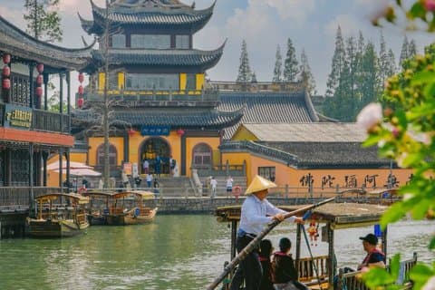 Zhujiajiao Water Town Layover Tour med upphämtning på Shanghais flygplats