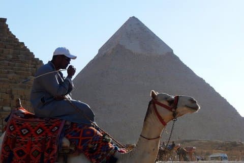Giza Pyramids and Sphinx 4-Hour Guided Tour