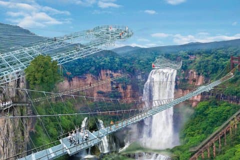 Glazen brug met watervalberg en Cave Fairyland Privévervoer