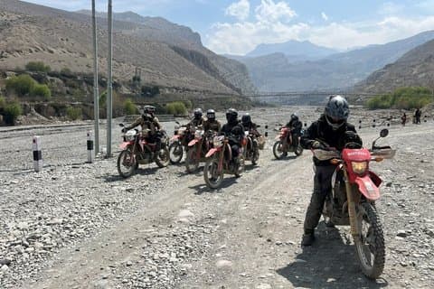 アッパーマスタングヒマラヤンバイクオフロード遠征