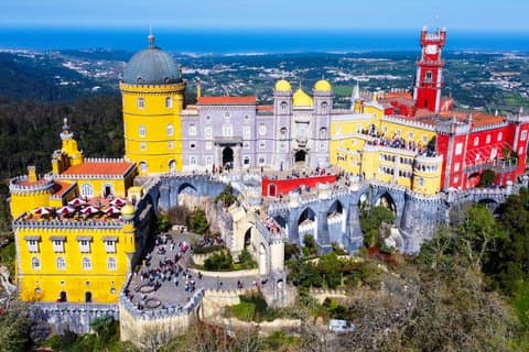 Sintra Tour med Pena Palace och Regaleira Alla biljetter ingår