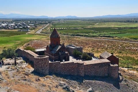 Khor Virap, Noravank og Areni vinsmagningstur