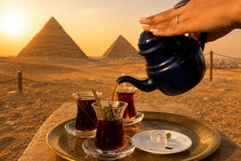 Private Giza Pyramids Tour med frokost på 9 Pyramids Lounge