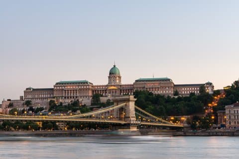 Privat kysttur – 3 - time Budapest høydepunkter