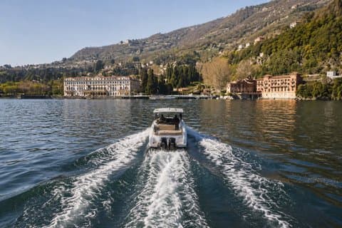 Fra Milano: Privat Comosjøen Transfer og båtopplevelse