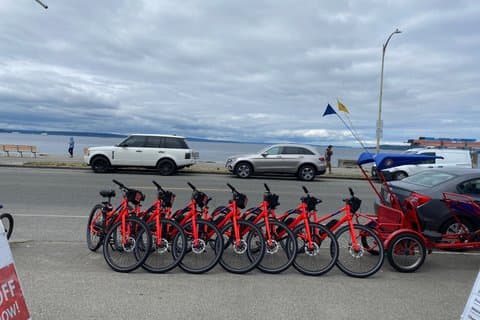 アルキビーチでウエストシアトル電動自転車レンタル