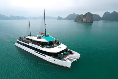 Cruzeiro de Catamarã Halong & Lan Ha Bay O passeio de um dia mais luxuoso