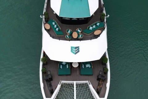Cruzeiro de luxo de catamarã em Baía de Ha Long e Baía de Lan Ha