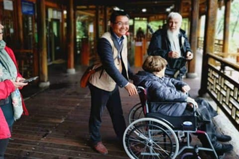 5-dagers Zhangjiajie & Fenghuang tur for rullestol og eldre