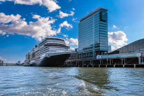 Traslado privado desde el Amsterdam Hotel a Rotterdam Cruise Terminal