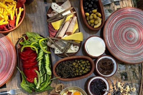 Frukost- och konstworkshop Upplevelse i Çavuşin Village-Avanos
