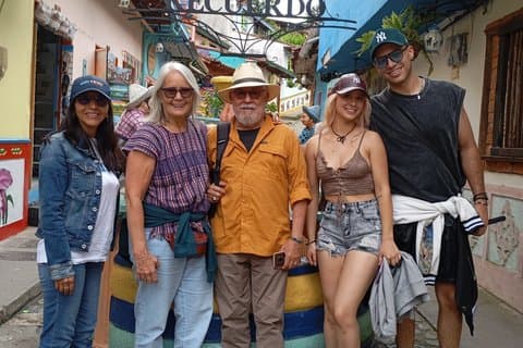 Visite personnalisée de Guatapé (6 passagers maximum, petit transport)