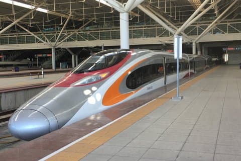 Excursión privada de un día a Guangzhou desde Hong Kong en tren de alta velocidad