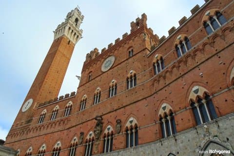 Siena Private Tour: Discovering the legendary Palio spirit