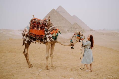 Privat halvdag guidet tur til Giza-pyramider med kameltur
