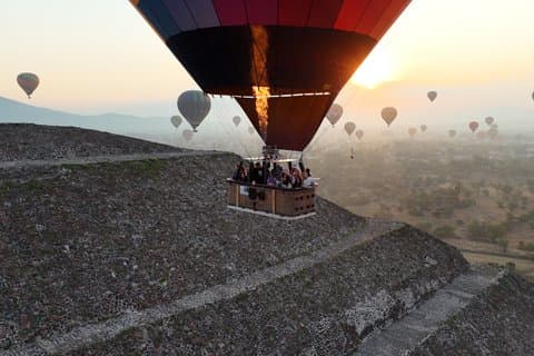 Balloon Flight+Gruta brekfast+Teotihuacan Tour from Mexico City