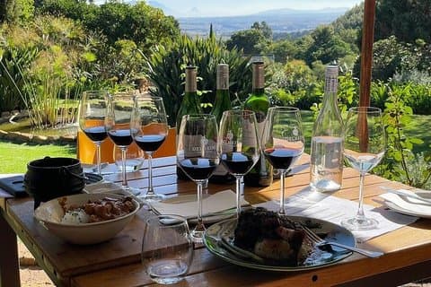 Privato : Sorseggia ed esplora Stellenbosch Wine Tour