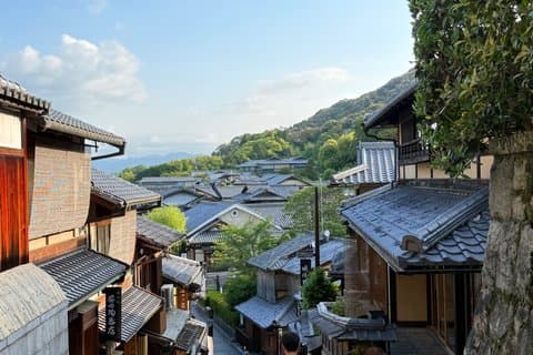 静かな京都:朝神社散策&本格日本語朝食