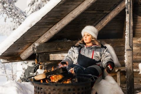 VIP Lappland : Santa Village, Glas Iglu Mittagessen & Schneeroller