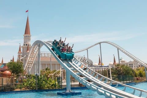Hoteller i nærheden af Land of Legends Antalya Theme Park and Waterpark