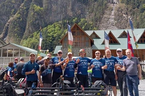 Viaggio di 14 giorni attraverso l'Himalaya del Nepal