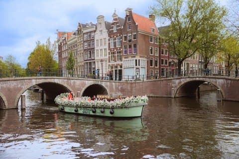 Amsterdam Luxury Cocktail Cruise Including 2 Cocktails