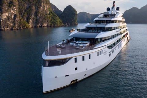 Grand Pioneers 6 - Crucero de lujo de estrellas : 2 - Day Ha Long Bay Escape