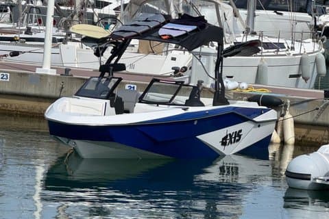 Private Wakesurf, Wakeboard & Boat Experience – Saint-Tropez
