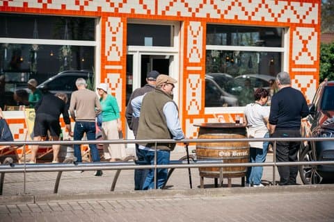 Oud Beersel Lambic Blendery Tour near Brussels - English