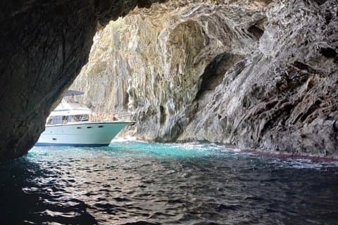 Mallorca Sunset Boat Trip with Drinks, Tapas, SUP & Snorkeling