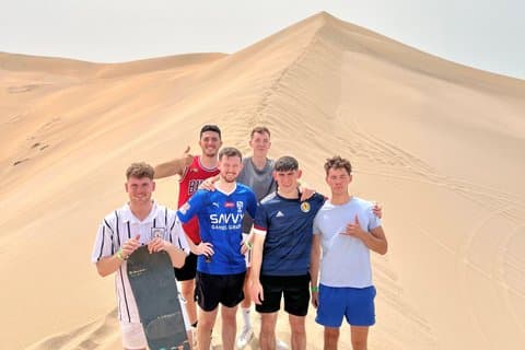 Quadrijden en Sandboarden Avontuur in Takad Duinen