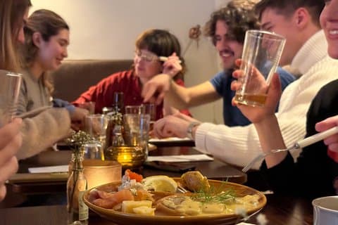 Stockholm Food Tour Middag genom Sveriges historia