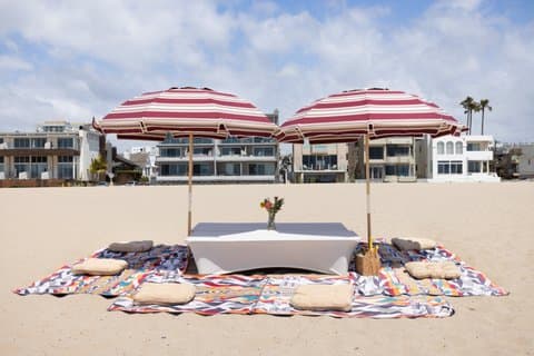 Banquete Luxo Experiência de praia em grupo grande em Los Angeles